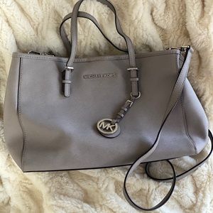 Micheal Kors Purse